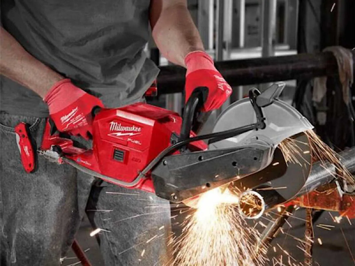 €60 OFF BLK FRI Milwaukee M18 9" Con Saw. - Image 1