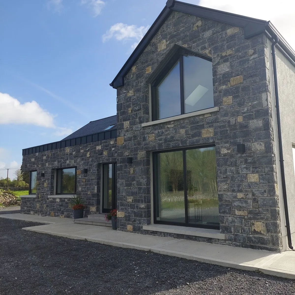 Stonemason - Image 3