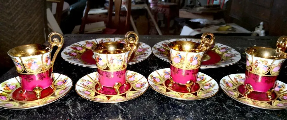 Exquisite Alt Wien set - Image 3