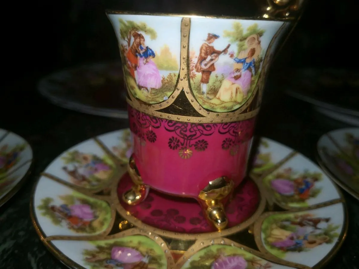 Exquisite Alt Wien set - Image 4