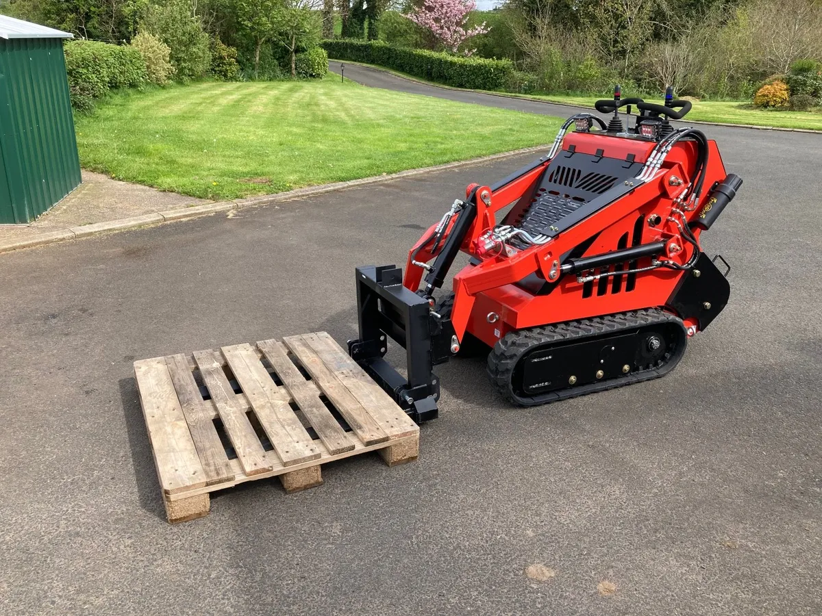 Mini Skid steer HONDA eng loader Robo X  XR860 NEW - Image 4