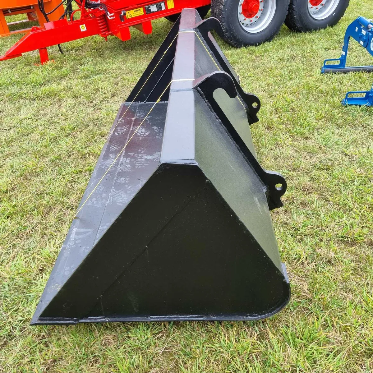 Telehandler/loader buckets - Image 2