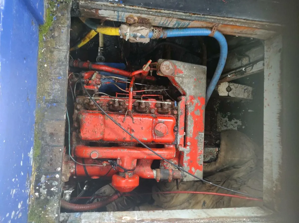 28 ft Donovan half decker - Image 3