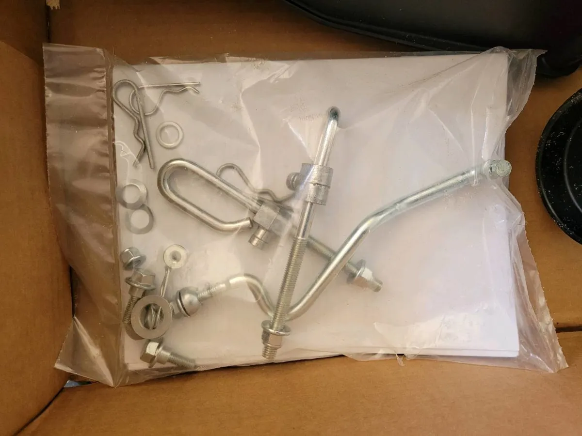 John Deere mower deck Please read the advert - Image 3