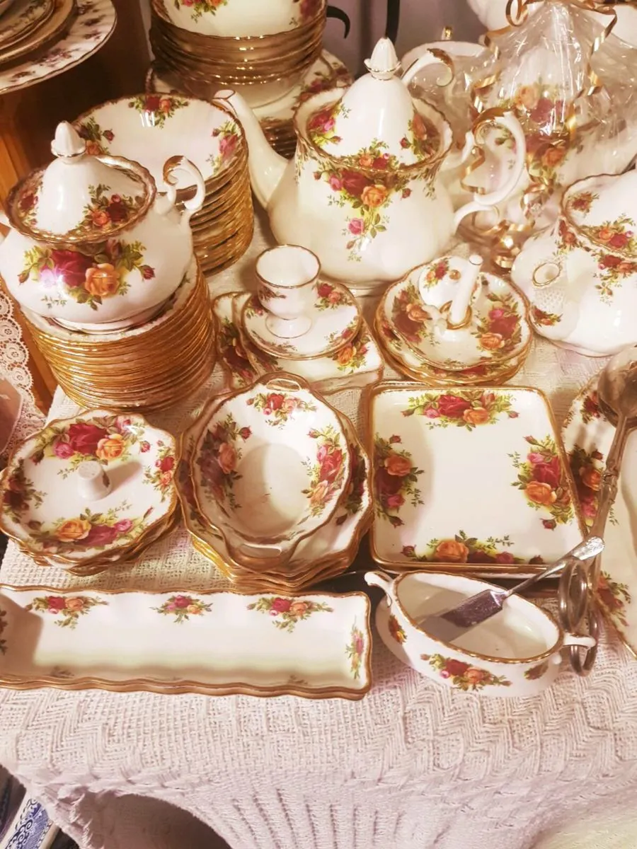 ROYAL ALBERT ORIGINAL STAMP - Image 2