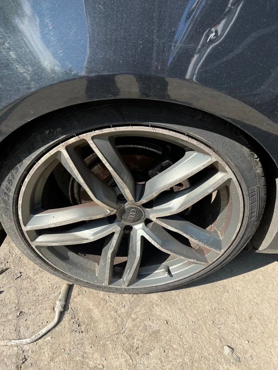 Breaking audi a5 2012 2.0tdi - Image 3