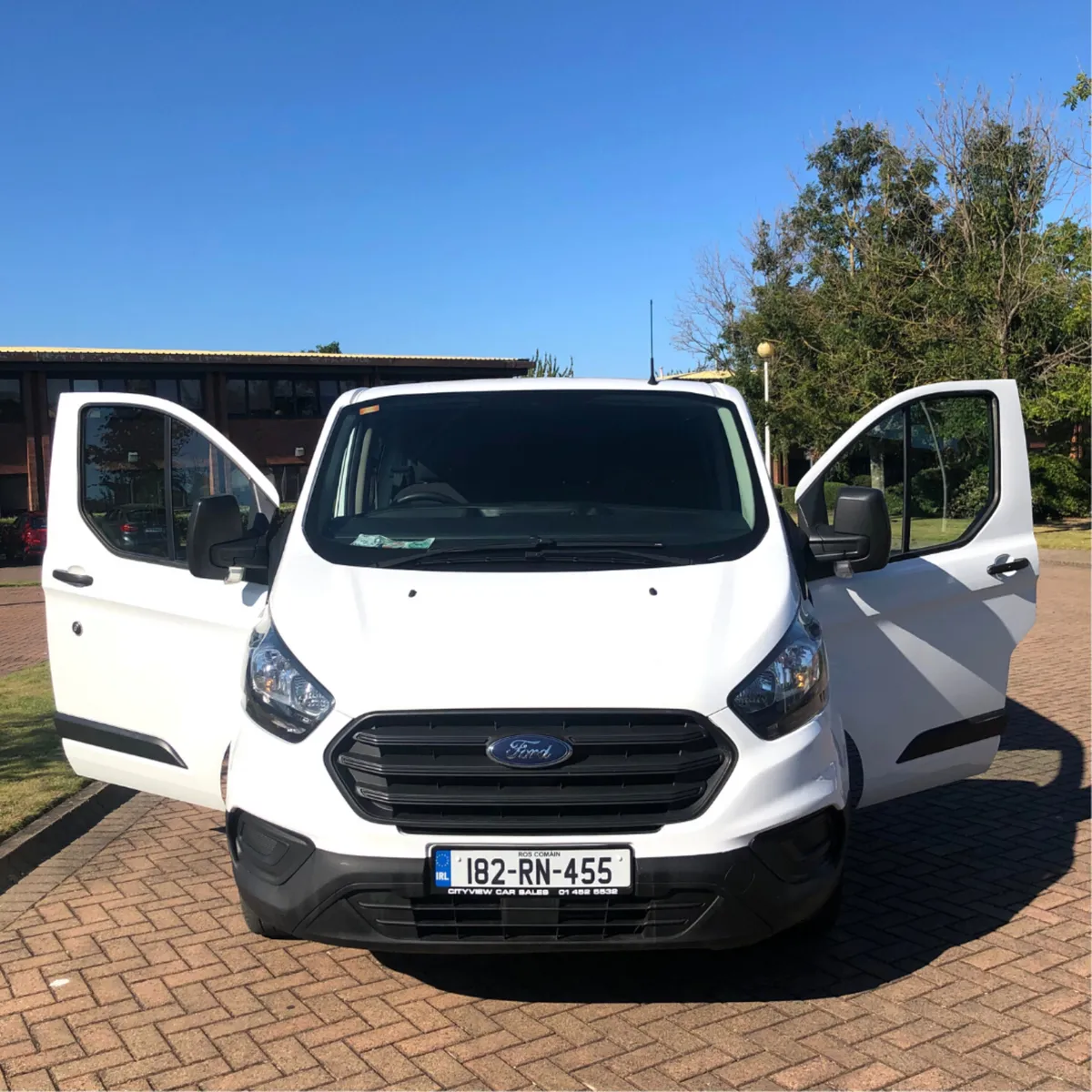 Ford Transit CrewCab, 2018 - Image 3