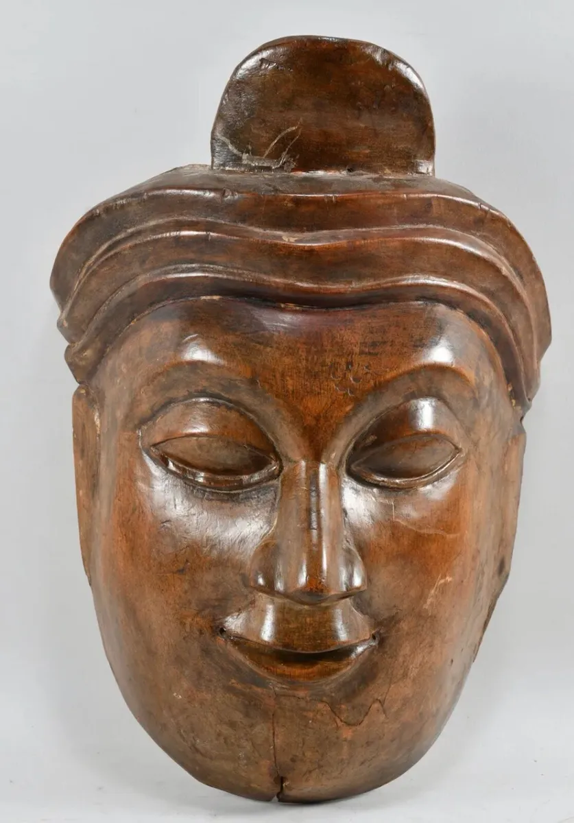 Large Buddha hand carved - Image 1