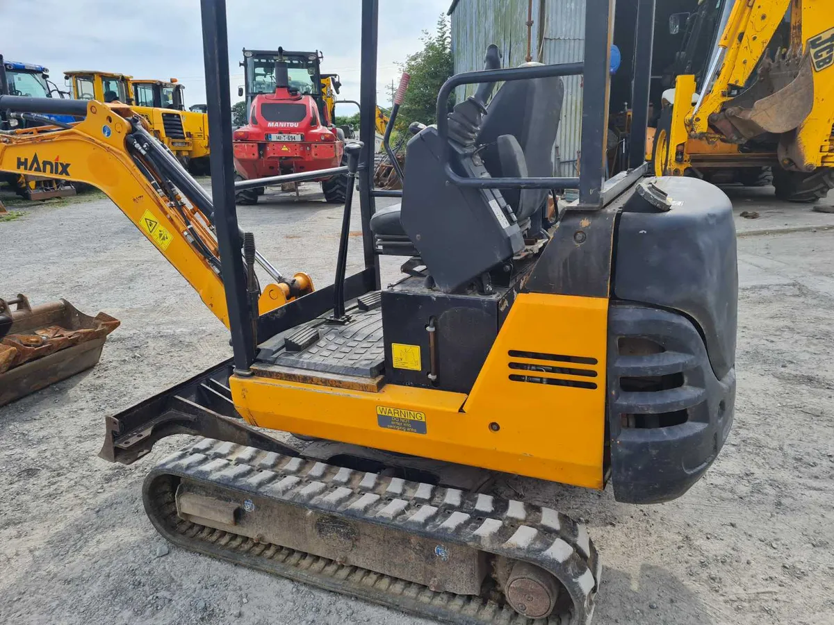 Hanix 1,6 tonne - Image 3