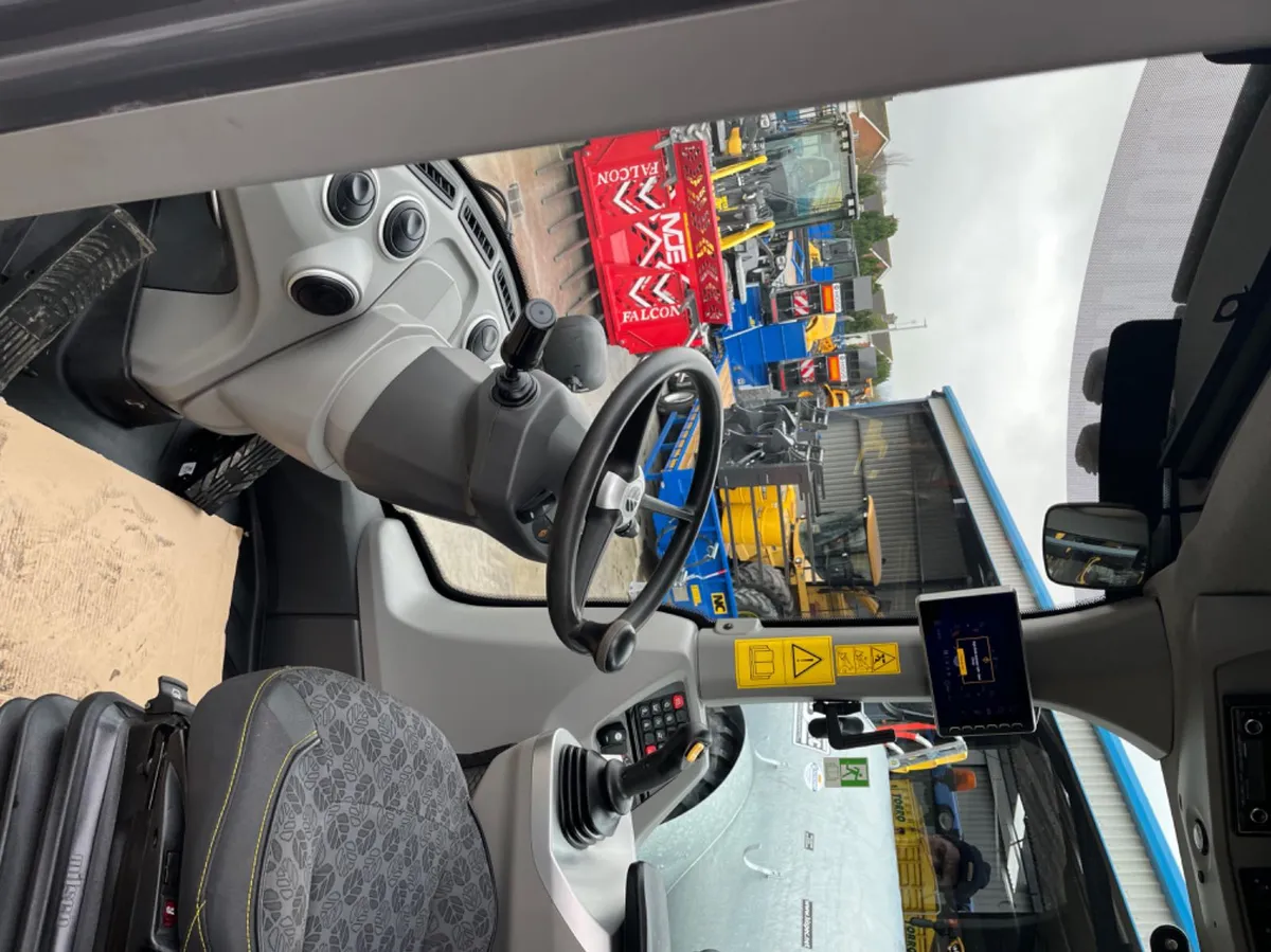 W170D shovel - Image 2