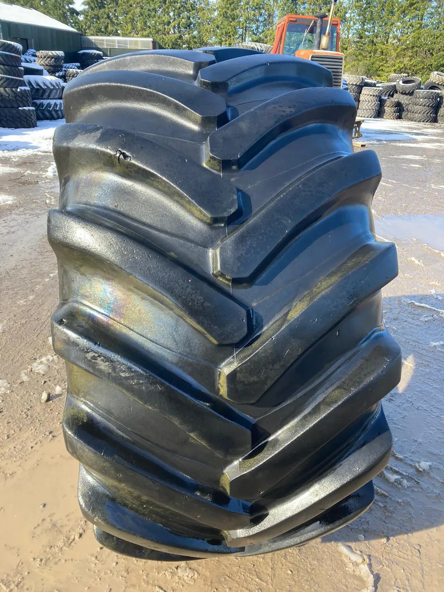 750/65/26 12stud loader wheel - Image 1