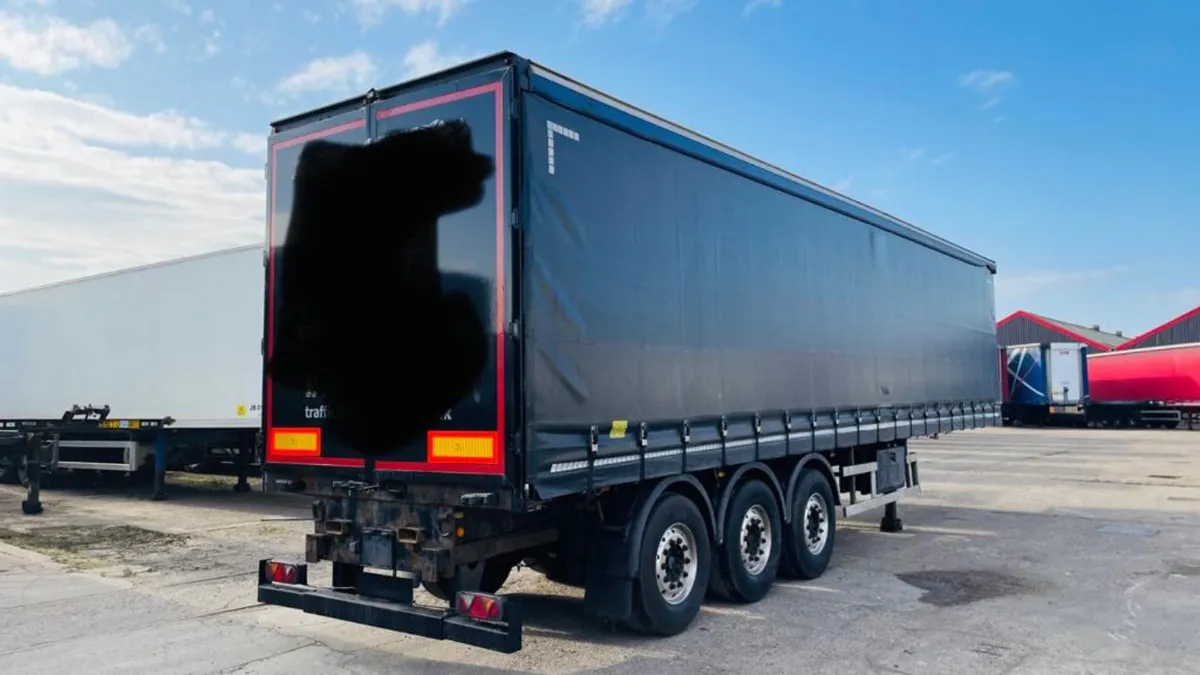 SDC CURTAINSIDE TRAILER WITH MOFFET BRACKETS - Image 4