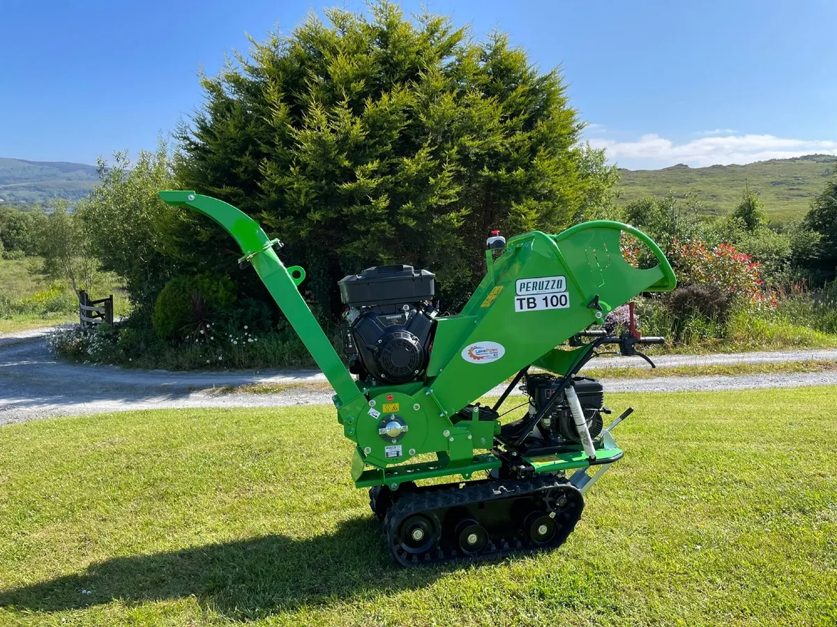 Peruzzo Tracked chipper. Finance available. - Image 4