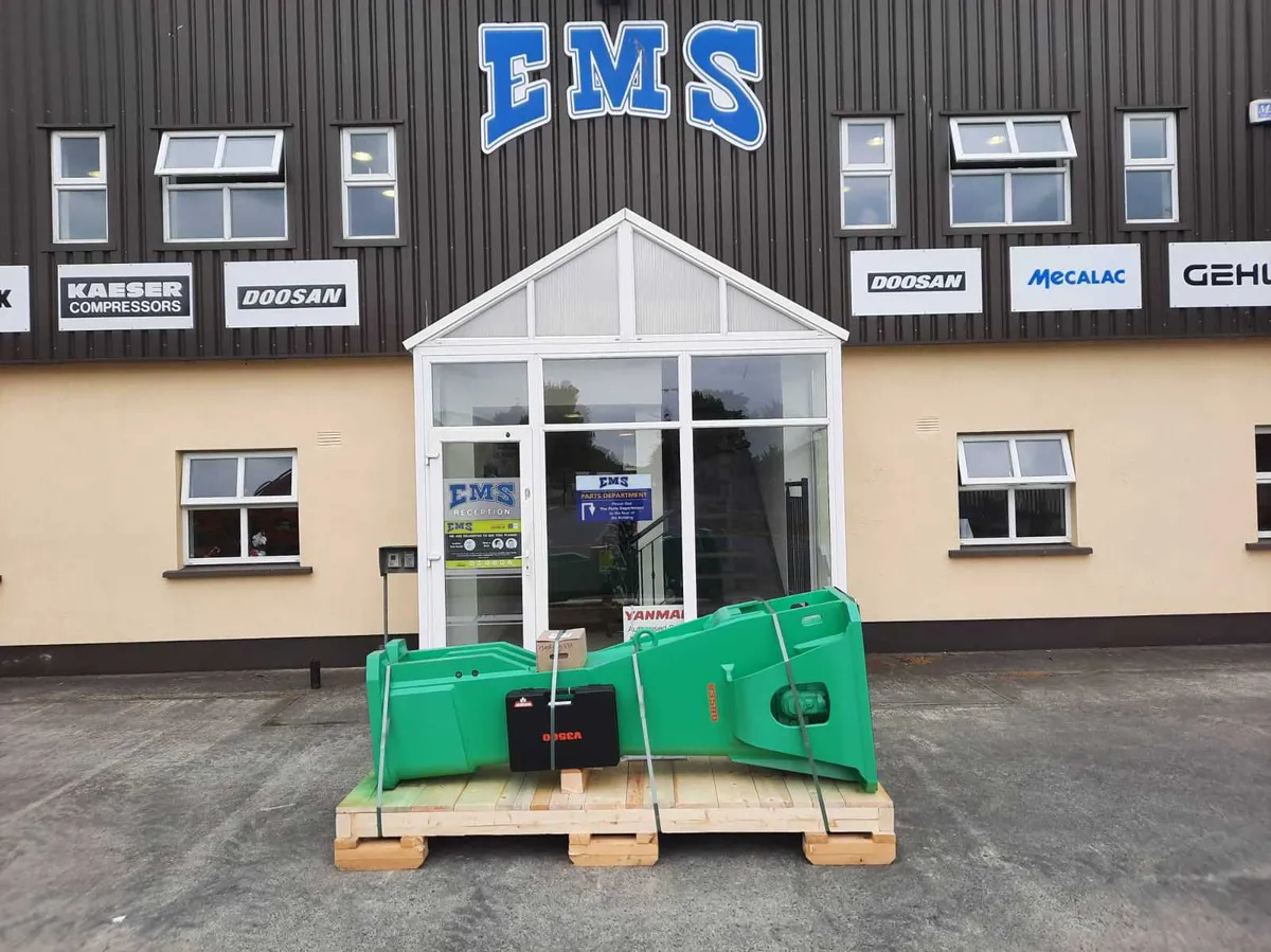 New Montabert V3500 (Heavy Duty Hydraulic Breaker) - Image 1