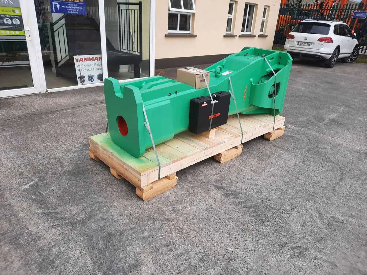 New Montabert V3500 (Heavy Duty Hydraulic Breaker) - Image 3