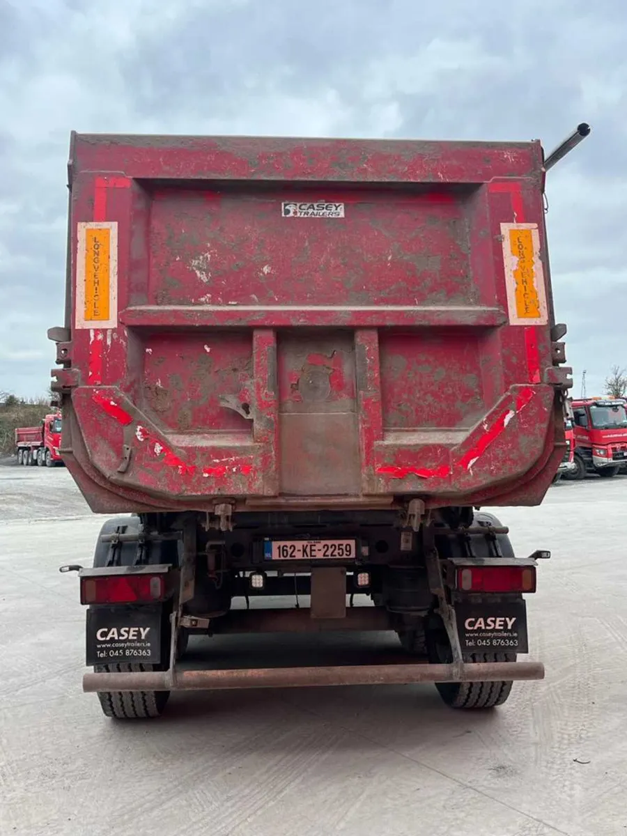 2014 Schmitz Hardox Steel Tipper - Image 2