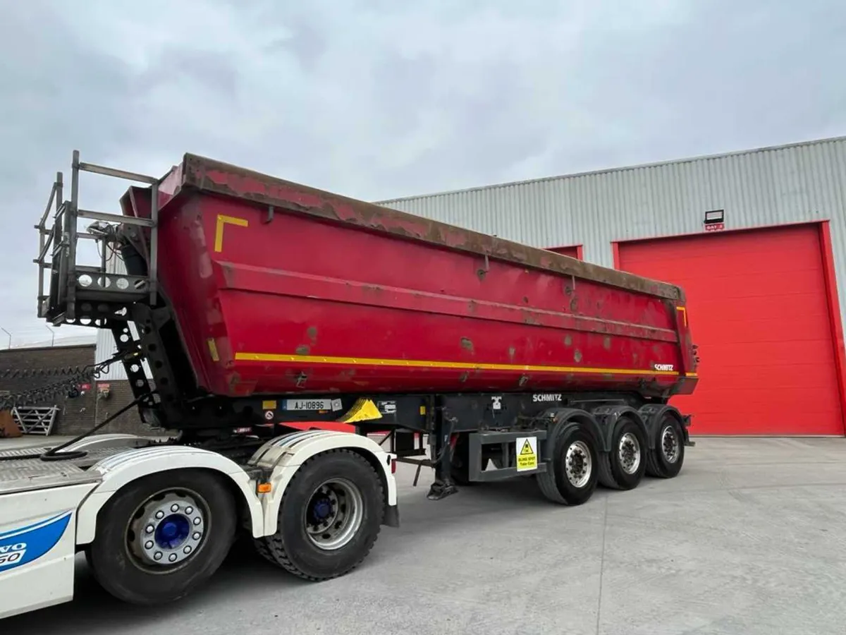 2014 Schmitz Hardox Steel Tipper - Image 4