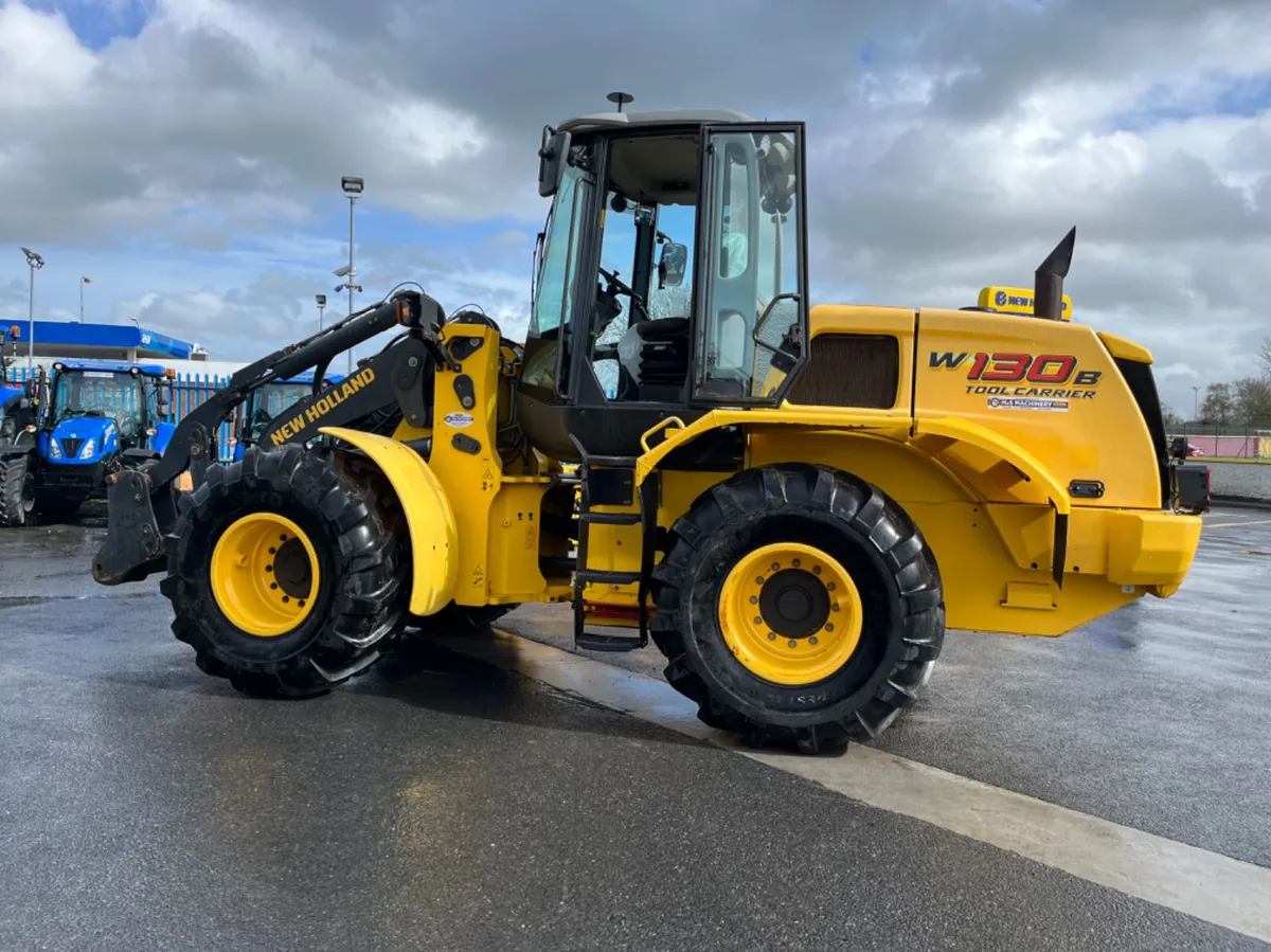 W130B shovel - Image 3