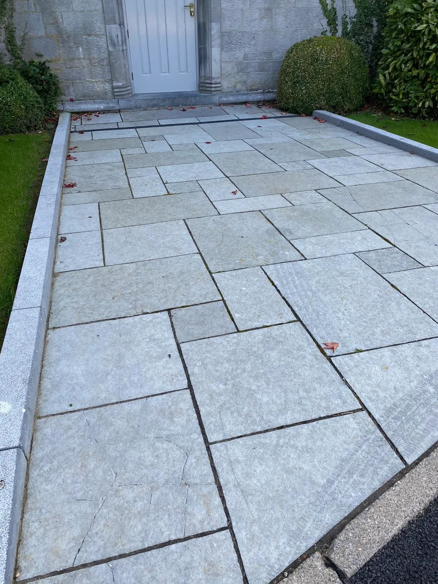 Dromoland Blue / Grey Limestone Paving Slabs - Image 4