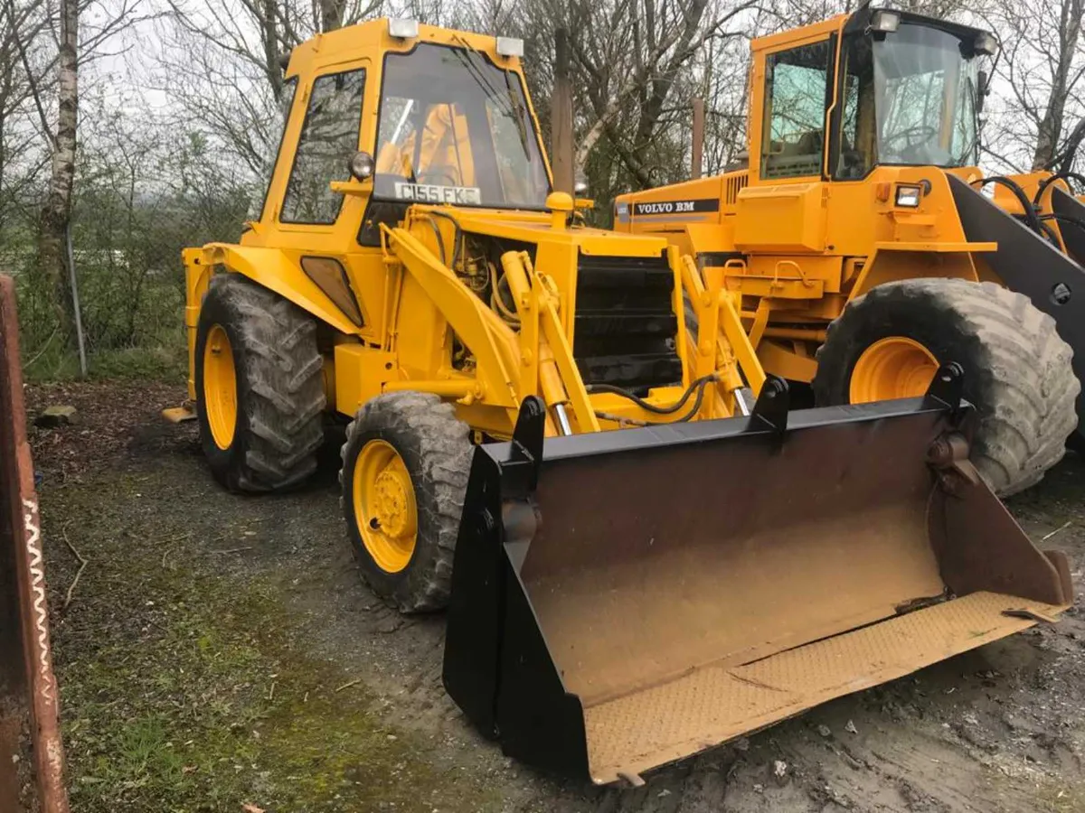 Case 580 g full spec digger loader - Image 3