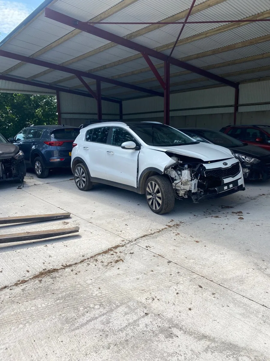 Kia Sportage for breaking - Image 3