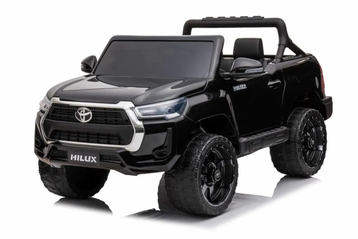 Toyota Hilux 12V Electric Ride On Jeep Black - Image 1