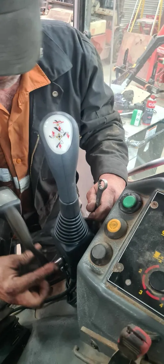 Loader valve chests and loader cable kits - Image 2