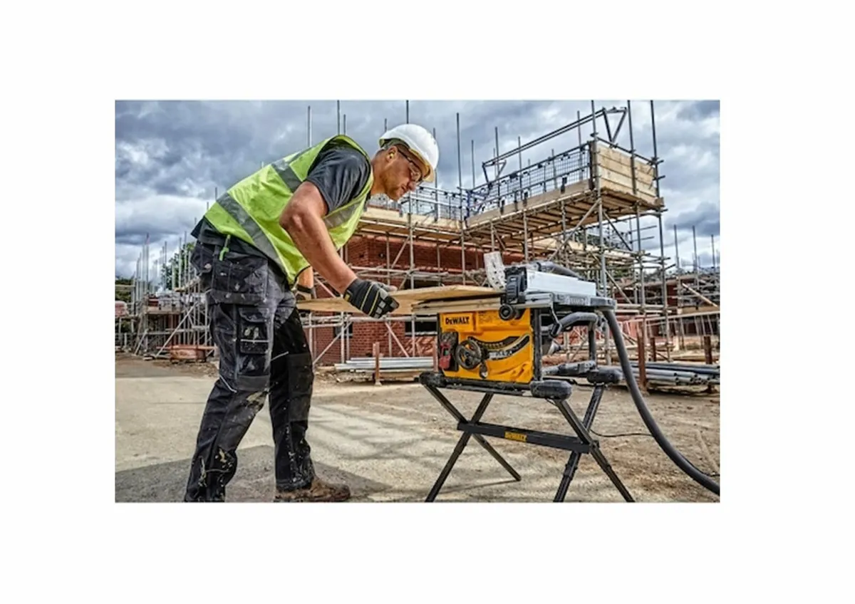 DWE7485-QS 210mm Compact Table Saw - Image 3