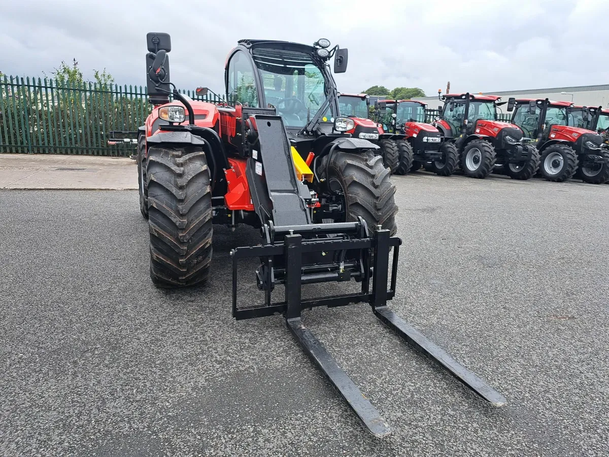 New Manitou MLT 630 telehandler - Image 3