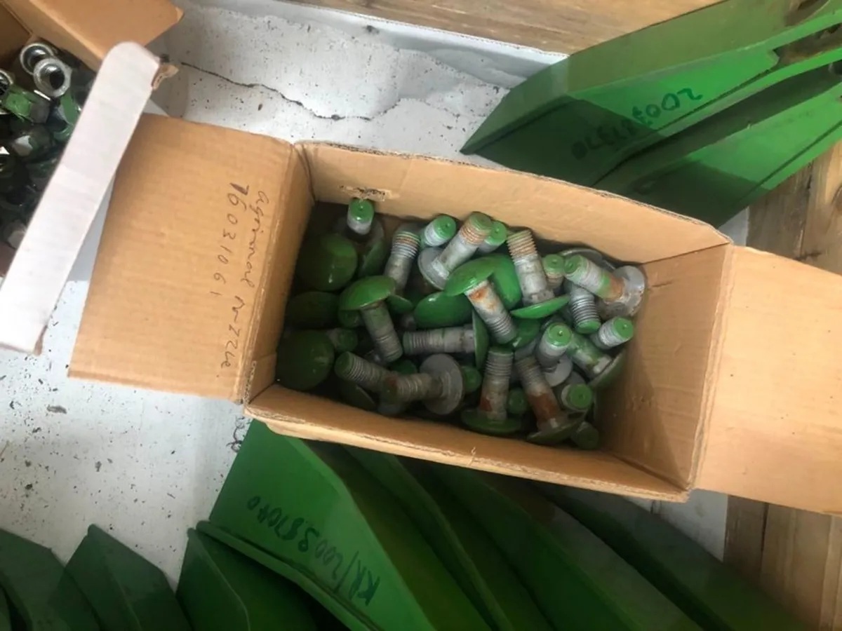 Krone Closed Conditioner Tine Set (full kit) - Image 3