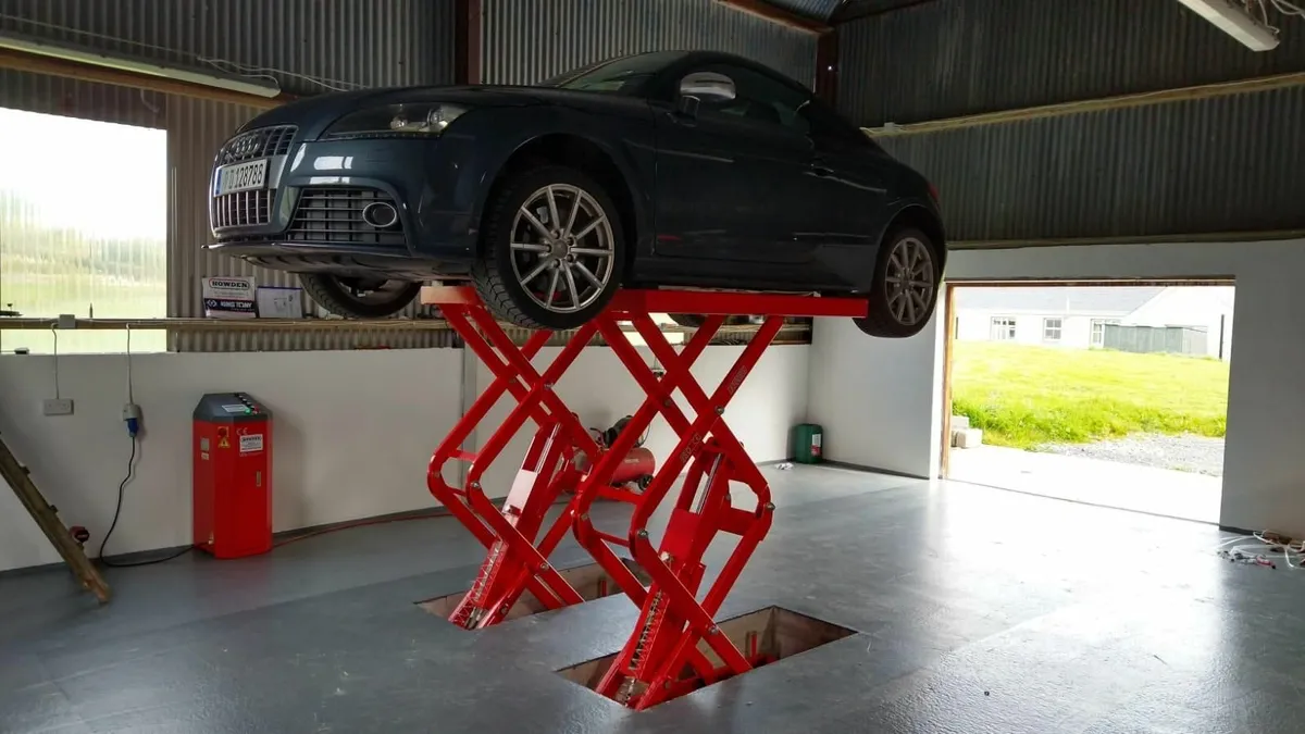 In Floor Lift - Image 1