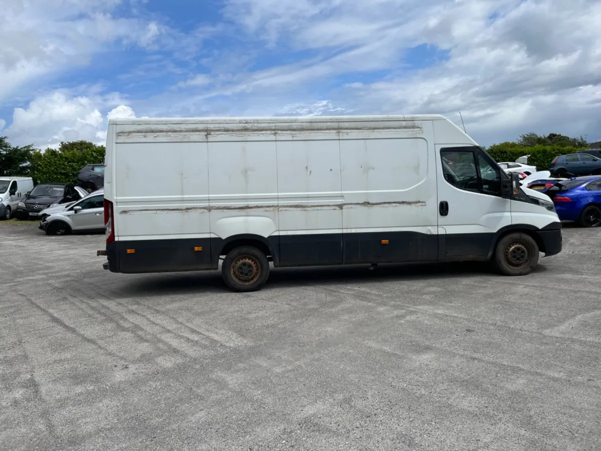 2016 Iveco daily 2.3 35S13XLWB - Image 4