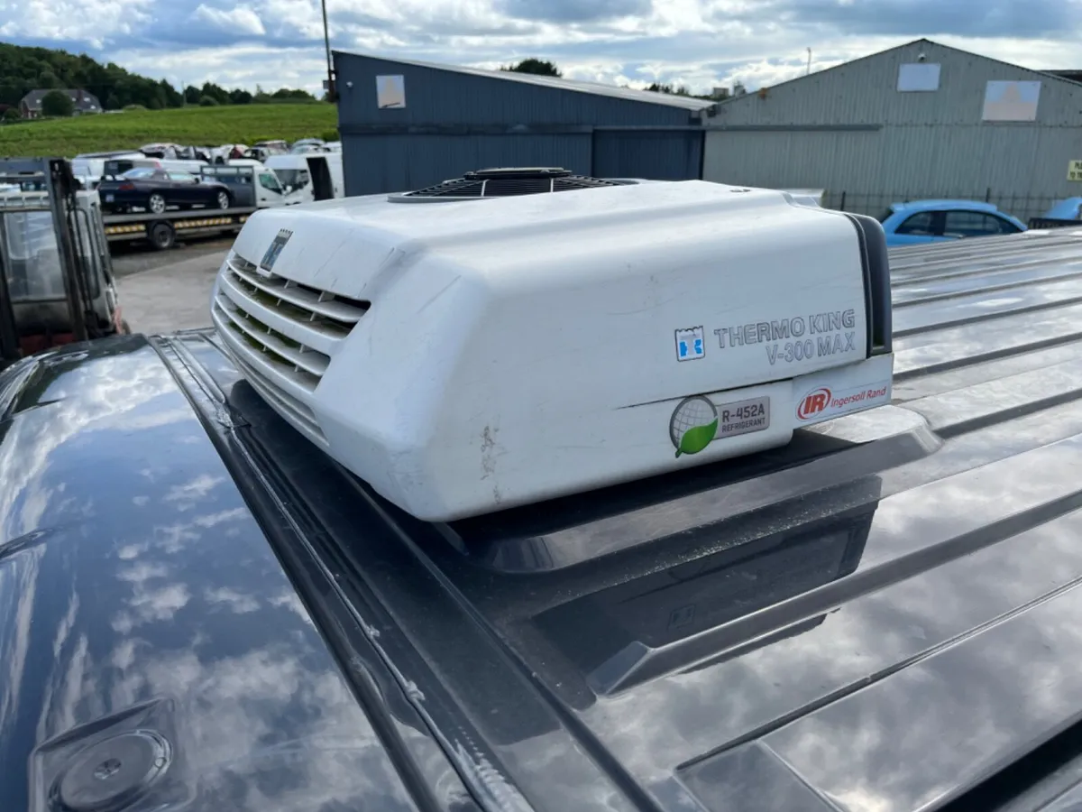 2019 Citroen Relay 2.0 LWB fridge van - Image 4