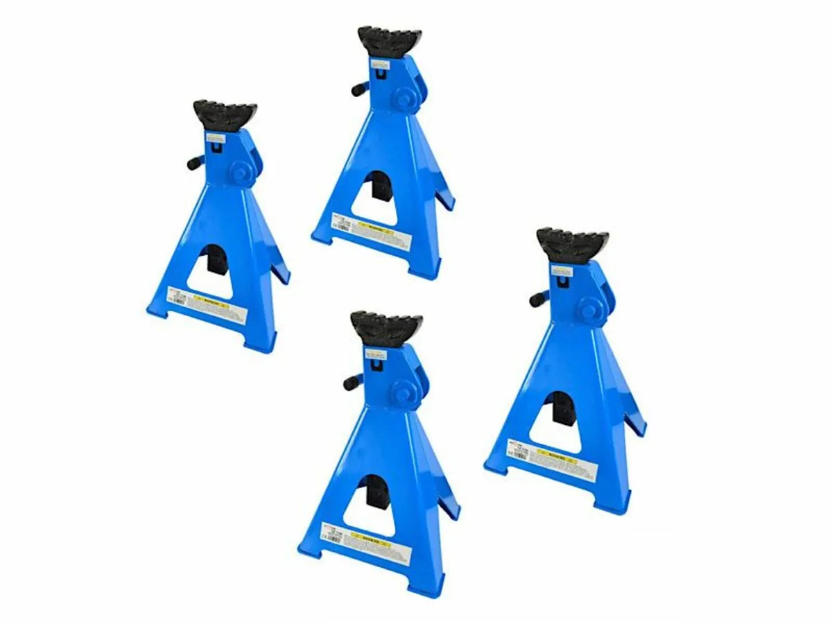 Set of 4 12 Ton Axle Stands. - Image 1