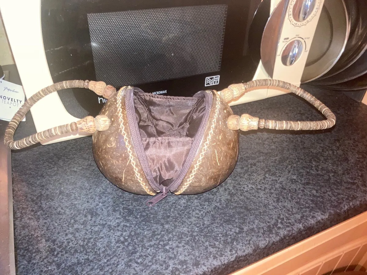 Coconut handbag post available - Image 3