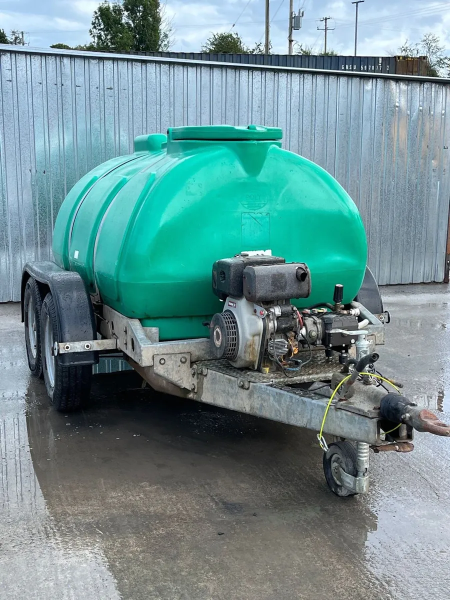 2000L Mobile Powerwasher - Image 2