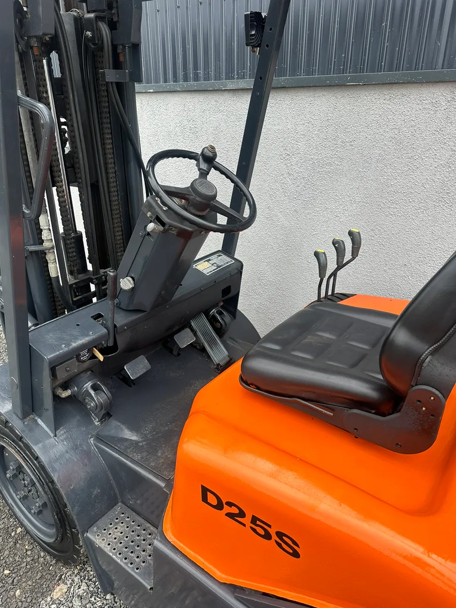 Doosan / Daewoo D25S-3 Forklift - Image 4