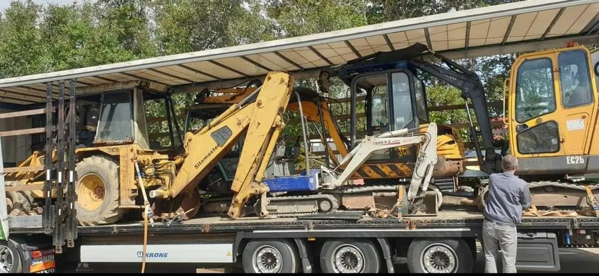 Mini Diggers Backhoe Diggers Wanted!!! - Image 2