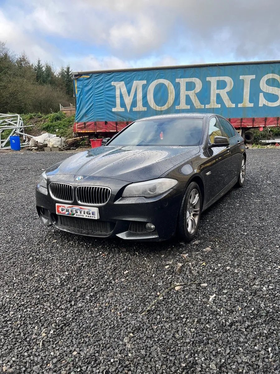 Breaking bmw f10 520d automatic B90 M sport - Image 2