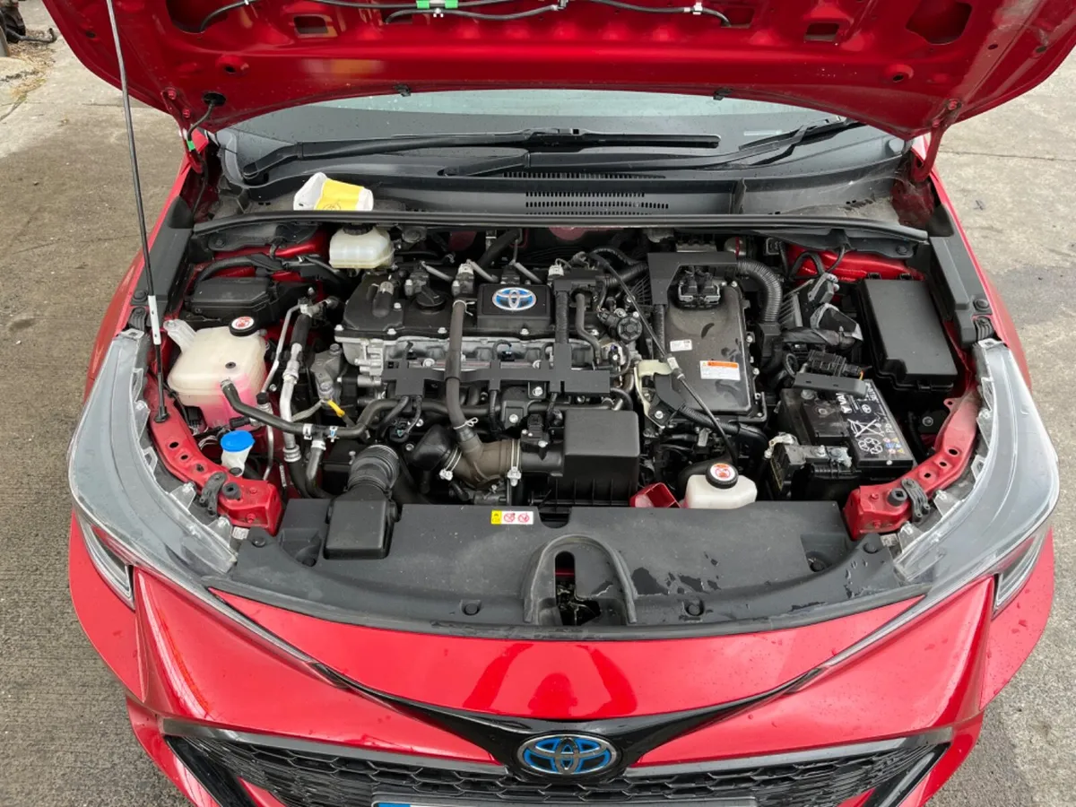 2019 Toyota Corolla 1.8 L/ Sport Hybrid - Image 4