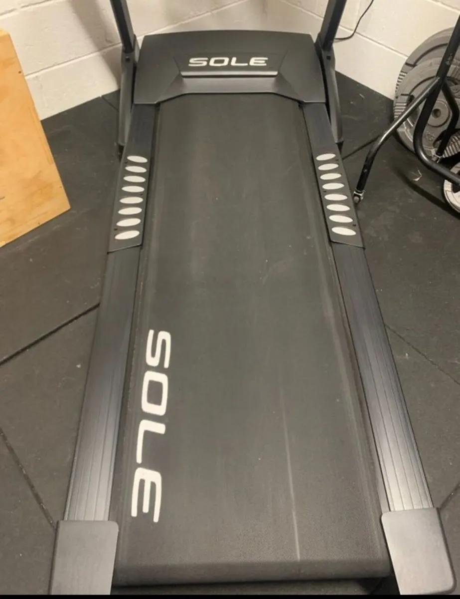 Treadmills - Image 2