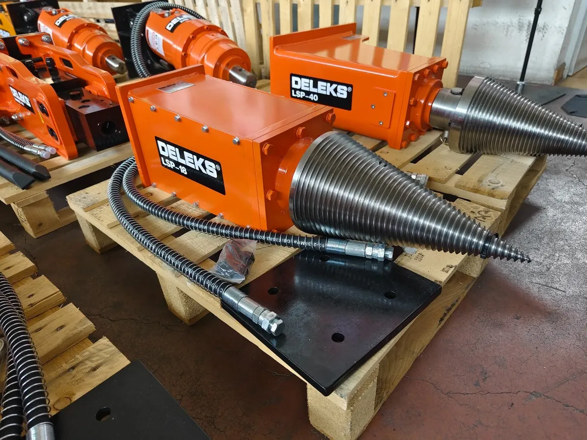 Screw log splitter for mini 3-5 Ton excavators - Image 3