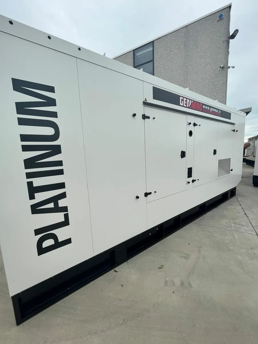 PLATINUM G1000BS Generator Three Phase - Image 1