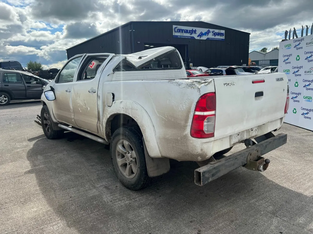 2012 TOYOTA HILUX 2.5M JUST IN FOR BREAKING - Image 3