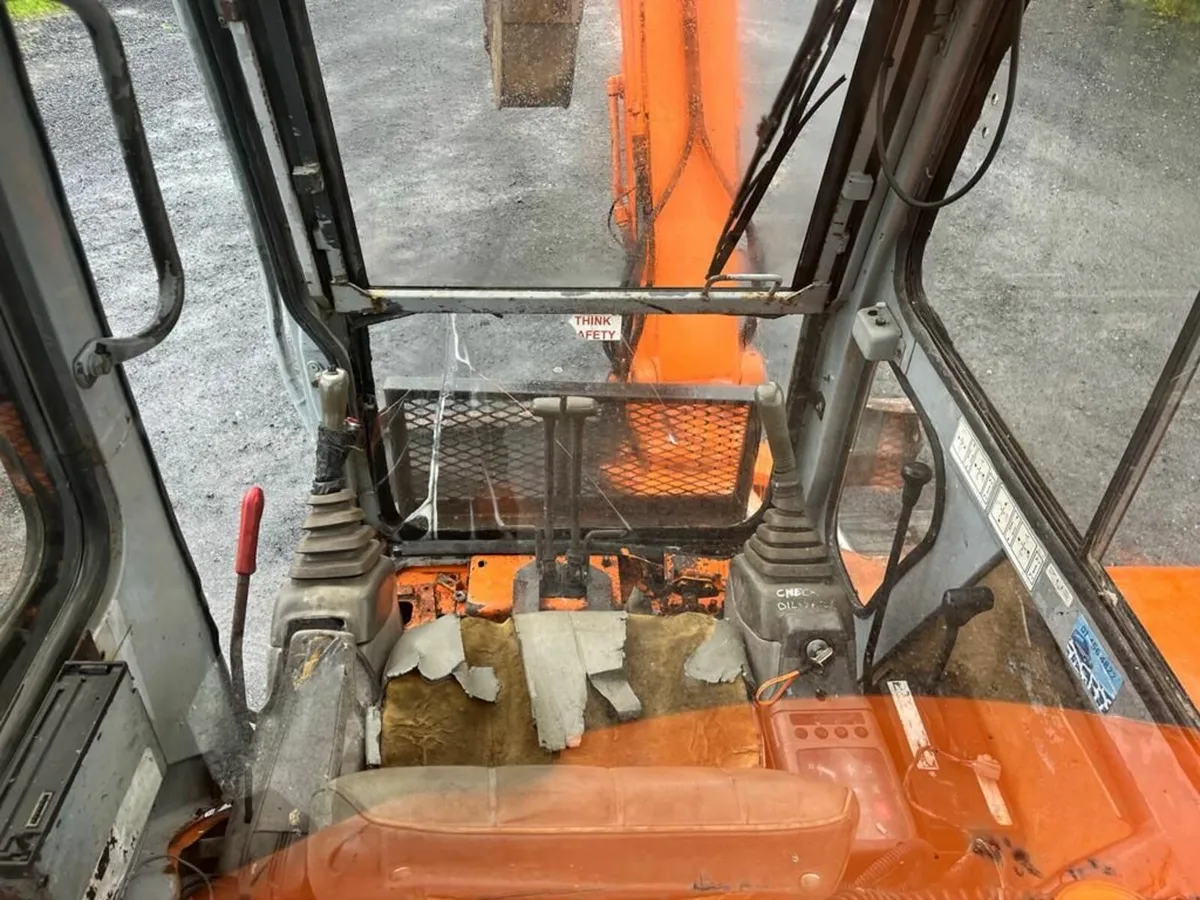 hitachi 4ton ex 40 - Image 3