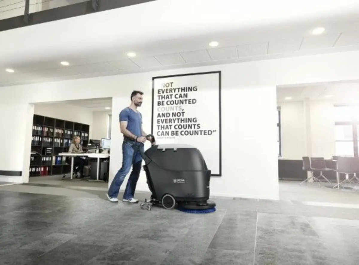 nilfisk  SC430 scrubber dryer
