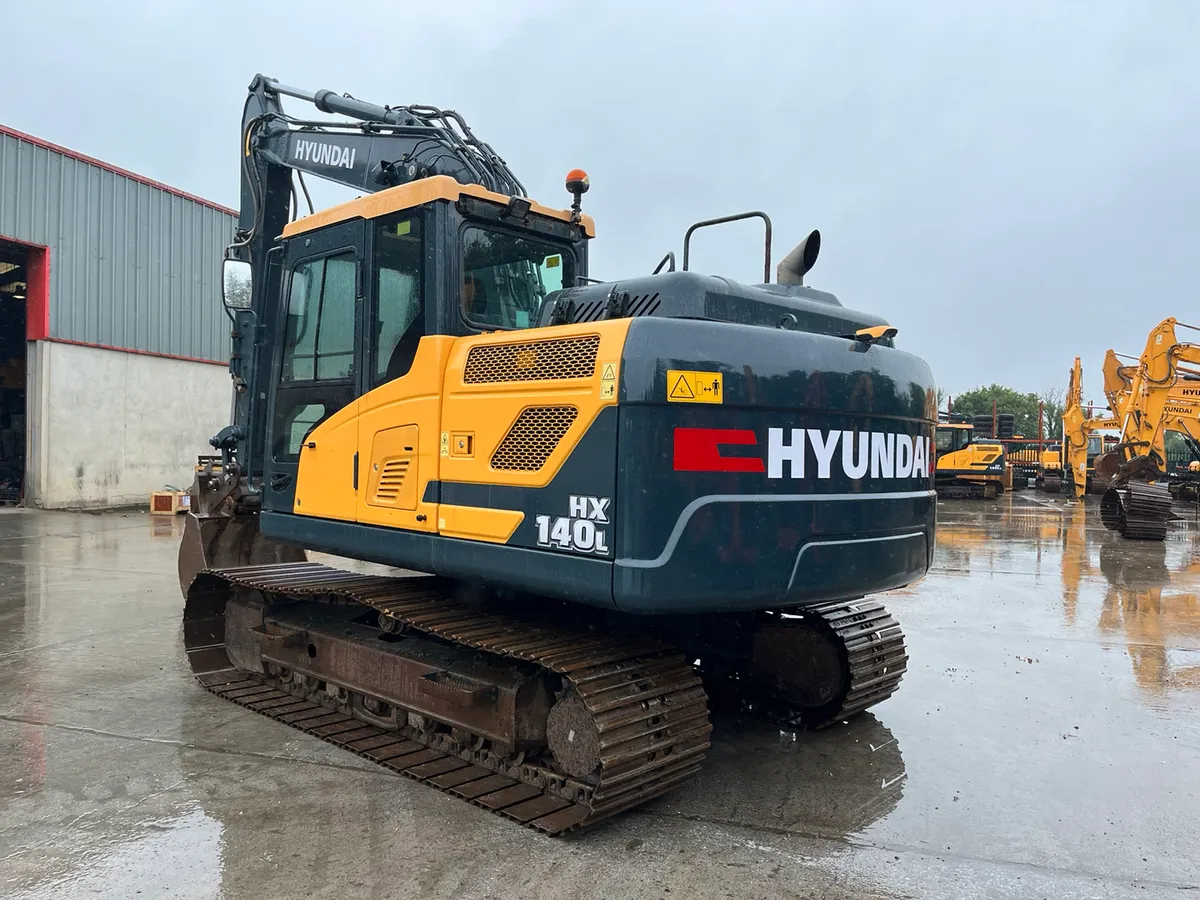 2018 Hyundai HX140L - Image 3