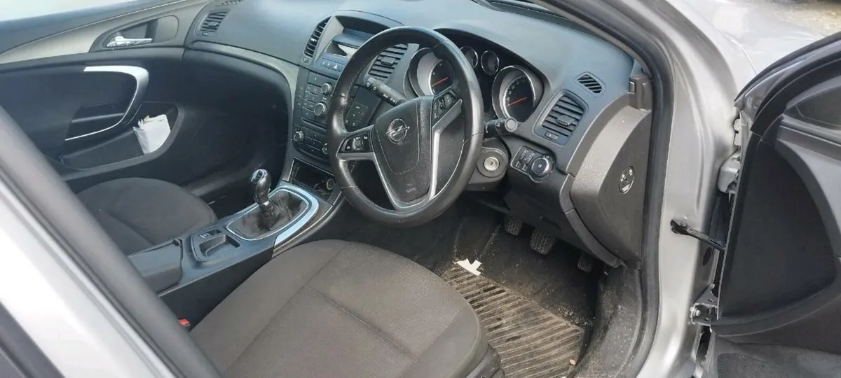 Opel Insignia parts - Image 3
