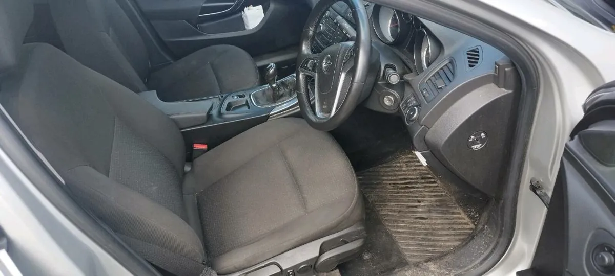 Opel Insignia parts - Image 4