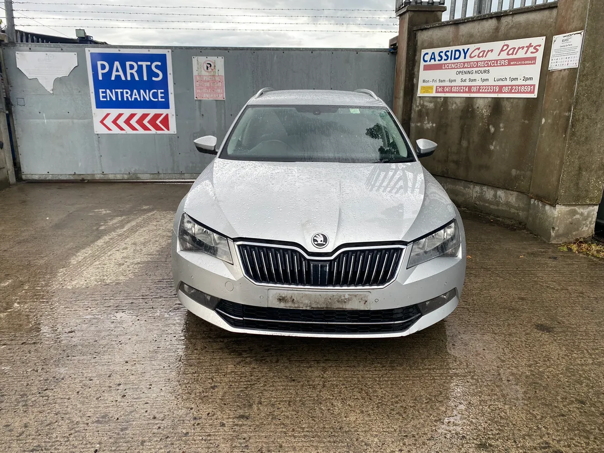 For Parts 2017 Skoda Superb estate 2l diesel - Image 1